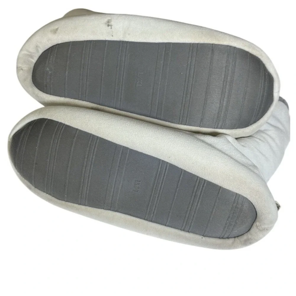 Men Puffer Slipper Boots White Size 10-11 Faux Fur Lined Indoor Cozy winter